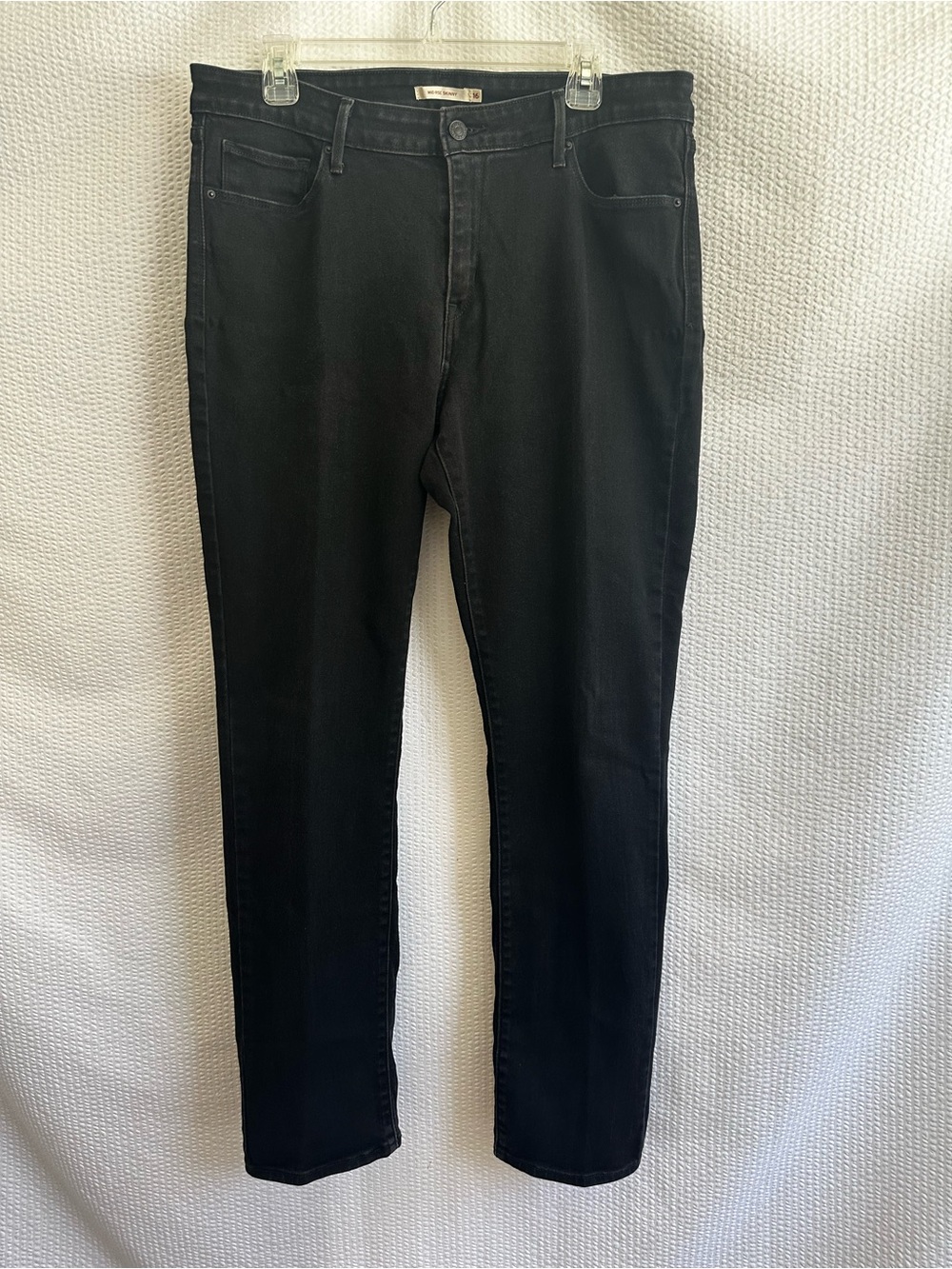 Levi’s Mid Rise Skinny Jeans Women’s Size 16 Black Stretch Denim Classic Plus